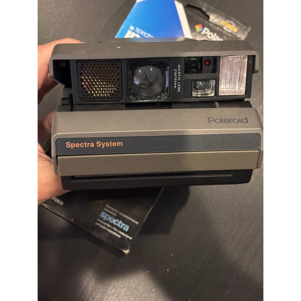 Polaroid Spectra System Instant Film Camera Quintic Lens Autofocus with Film Box